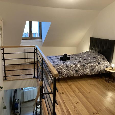Appartement Au Coeur D'Espalion Le Perchoir Du Lot Bagian luar foto
