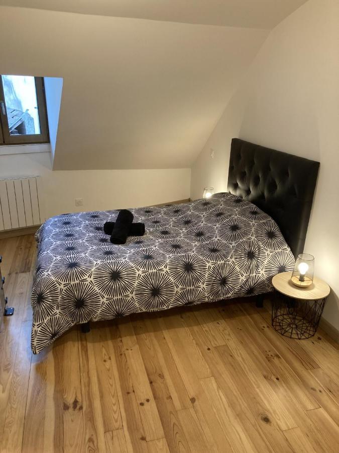 Appartement Au Coeur D'Espalion Le Perchoir Du Lot Bagian luar foto